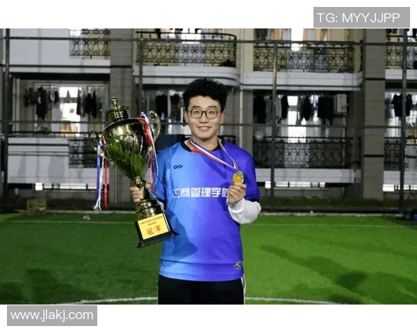 探索足球传奇贝利的辉煌生涯与影响力的教学活动设计 探索足球传奇贝利的辉煌生涯与影响力的教学活动设计