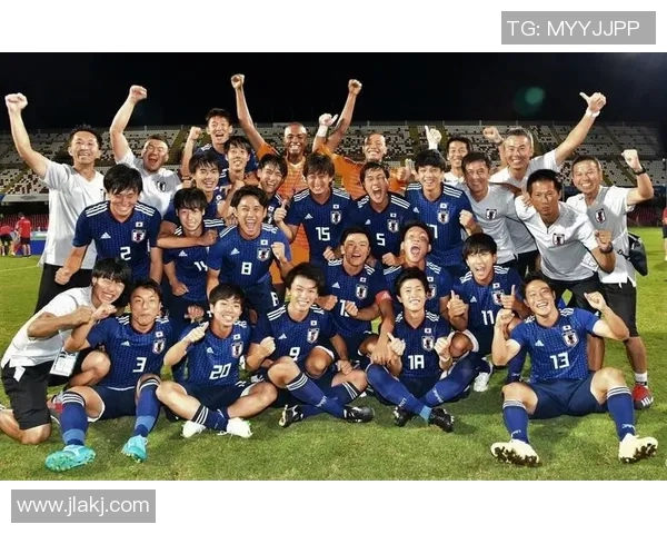 新日本足球明星阵容全景展示与精彩瞬间回顾 新日本足球明星阵容全景展示与精彩瞬间回顾