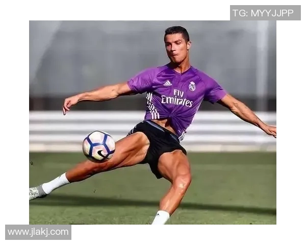 足球明星如何塑造顶级身材揭秘训练饮食与职业生涯的完美结合